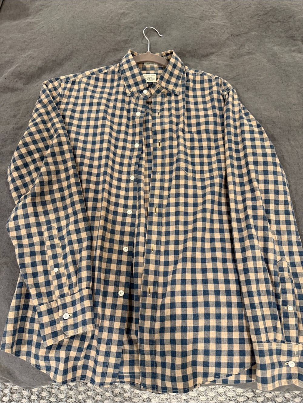 J. Crew Men's Navy and Beige Gingham Button-Down Shirt